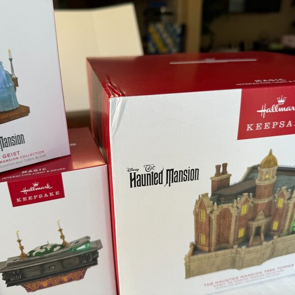 Hallmark Keepsake Haunted Mansion Tree Topper+Madame Leota+Victor Geist+Coffin - Picture 5 of 12